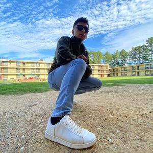 Meet your Posher, Ernesto